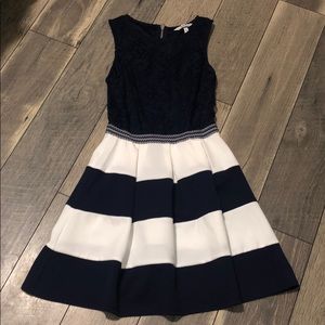 Navy blue and white dress👗